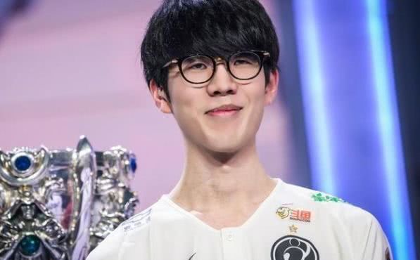 制造投篮窗 制造投篮窗